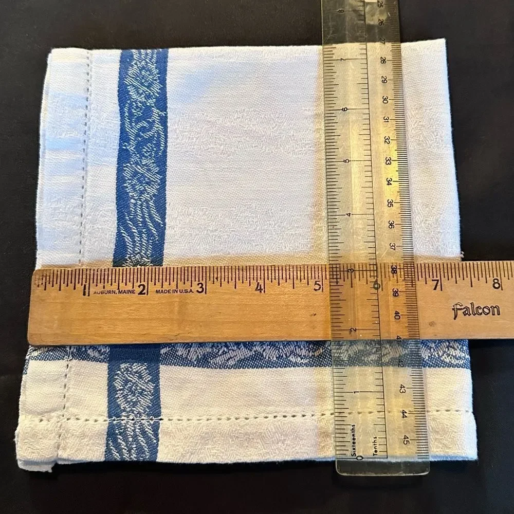 Vintage 60s Blue and White Jacquard Dining Napkins set of 3.